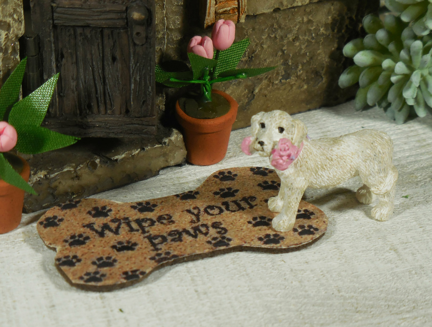 Dollhouse Miniature Wipe Your Paws Welcome Mat in Bone Shape ~ RND166 